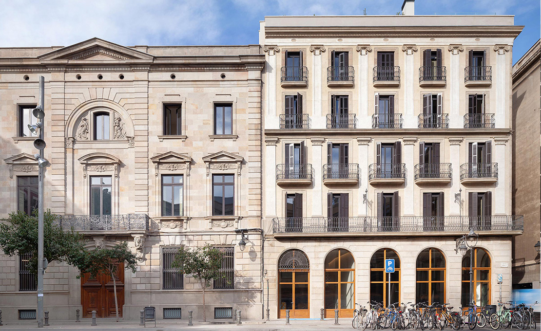 Proyecto de gran rehabilitación del que destaca el palacete de estilo neoclásico construido por el arquitecto Joan Martorell i Montells
