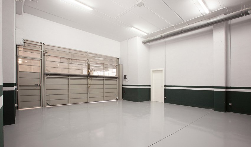 Amplio garaje privado - Vivienda de Obra Nueva en Sabadell